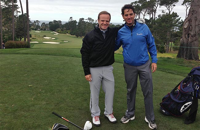 Rubinho e seu amigo e caddie Fernando Mendes, o Jaca, no tee do 1 do Monterrey: prontos para o golfe