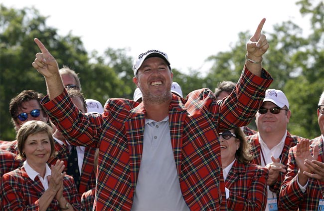 Weekley: vitória no golfe do Colonial, com direito à jaqueta tartan, símbolo do campeão do Crowne Plaza