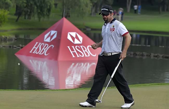 Gasnier, no 18, comemora seu terceiro birdie consecutivo e a vaga para jogar golfe esta semana no Texas. Foto: Zeca Resendes