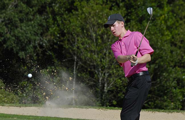 Homero: cinco birdies para fazer a melhor volta do dia e passar o corte no mundial de golfe juvenil