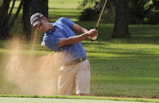 Tsukazan: jogando duas abaixo em dez buracos, antes de entregar a liderança do golfe em Brasília