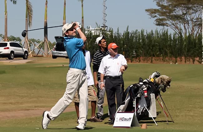 Pepê: vencendo pela terceira vez em quatro anos o torneio de golfe de Rio Preto, a segunda de virada