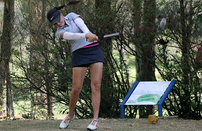 Roberta: a três tacadas da líder e com chances de desafiar a nº 1 do golfe brasileiro neste domingo