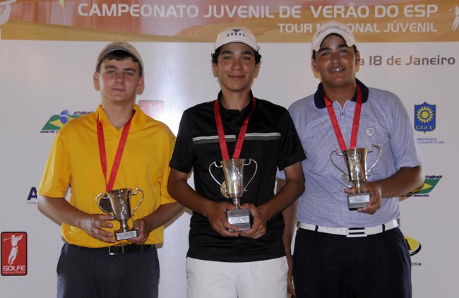 Rohan Boettcher, Matheus Ballestrin e Marcos Negrini: medalhistas do golfe juvenil em São Paulo