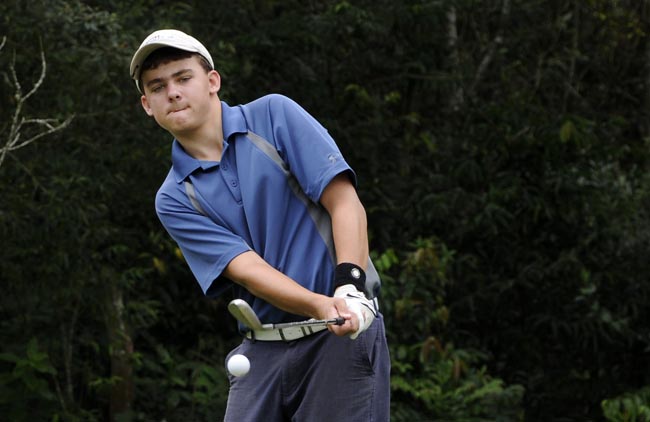 Boettcher: talentoso golfista de Santa Cruz em busca de sua segunda vitória no golfe juvenil em 2013