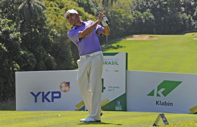 Ronaldo, patrocinado pela YKP: um dos três brasilerios em busca do título de campeão de golfe do Brasil