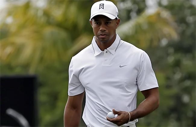 Tiger: jogando golfe com serenidade e leitura perfeita dos greens, graças às dicas do amigo Stricker