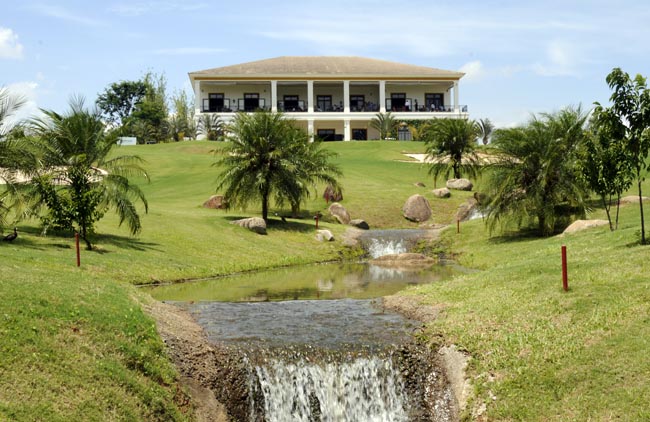 Sede da Fazenda da Grama: oportunidade para ajudar quem precisa e jogar golfe num dos melhores campos do Brasil em ótima companhia