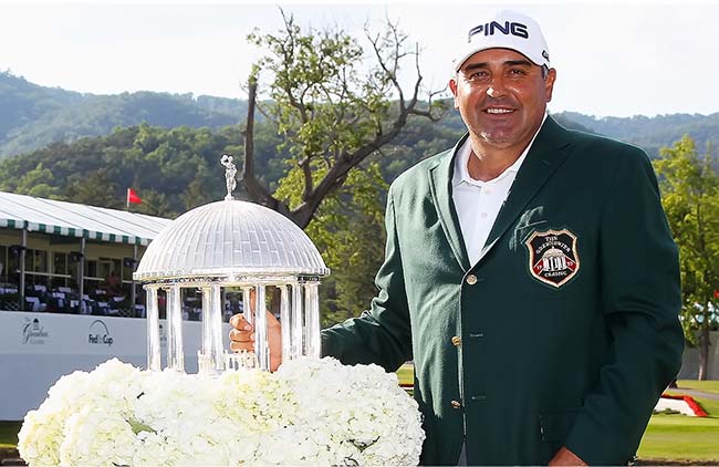 Cabrera: primeiro torneio do PGA Tour sem ser em majors e segunda jaqueta verde da carreira no golfe