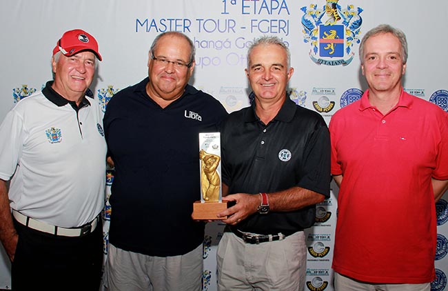 Ottaiano, Carpi, Tita e Teixeira na premiação do golfe no Itanhangá. Fotos: Fábio Vicente