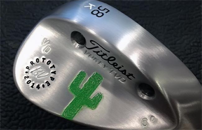 Justa homenagem: cactos no novo wedge de Dubuisson lembra suas tacadas de golfe 