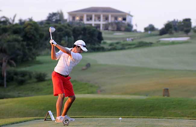 Felipe Almeida: liderando Aberto de Golfe da Grama