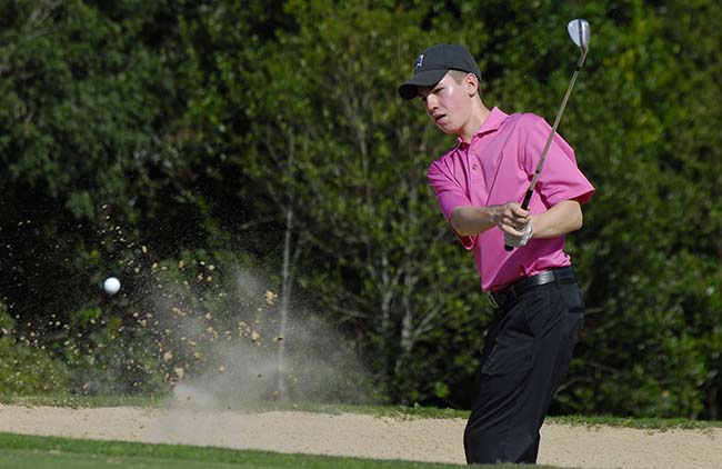 Homero: cinco birdies para chegar à volta final ganhando por quatro no golfe juvenil no RS