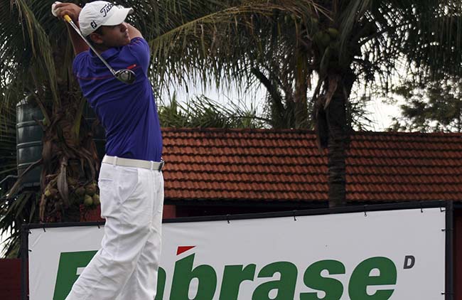 Negrini lidera último torneio de golfe do ranking brasileiro de 2014