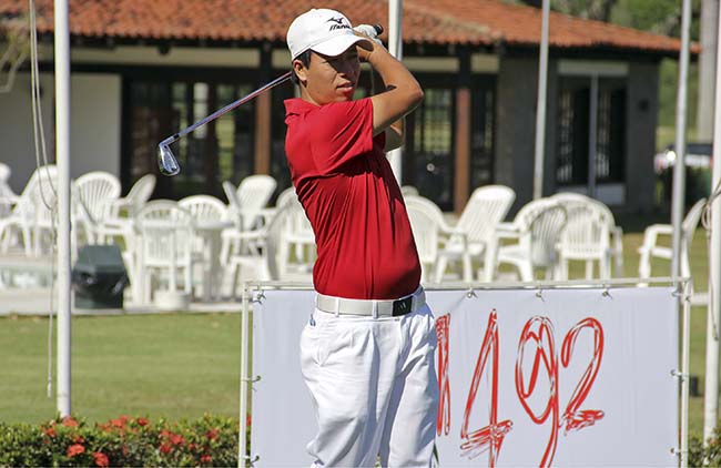 Oda, do Damha: seis birdies para ser um dos líderes do principal torneio de golfe do Itanhangá