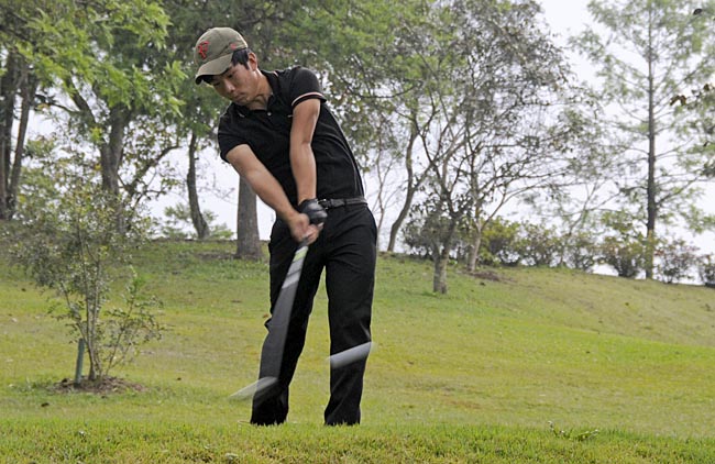 Pedro Nagayama: assumindo a liderança do torneio de golfe juvenil ao fazer sete birdies em sua volta