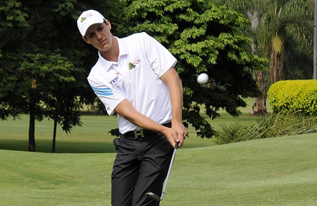 Becker: sólido começo em sua primeira temporada no golfe profissional ao passar o corte em todos os torneios