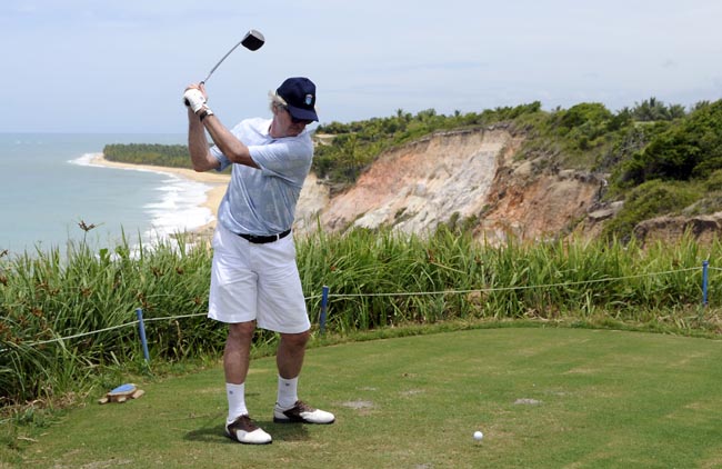 Reinold Geiger, presidente da L`Occitane en Provance, patrocinador do Terravista Golf & Music: recebendo os convidados nas paisagens estonteantes das falésias de Trancoso