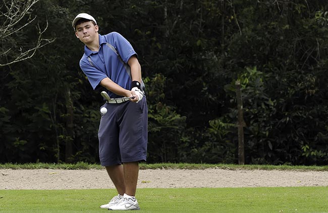 Boettcher: aos 15 anos, campeão de golfe da Faldo Series Latinoamérica de ponta a ponta