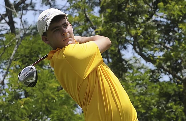 Boettcher: liderando a etapa brasileira do circuito de golfe de Nick Faldo de ponta a ponta