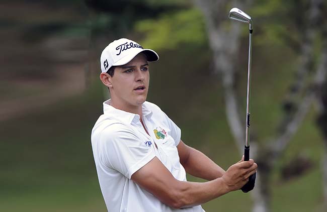 Becker, em busca de seus sexto título de campeão brasileiro de golfe, mas o primeiro como profissional