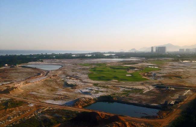 Vista geral do campo olímpico de golfe do Rio e outras da visita, abaixo, publicadas no Facebook de Padula