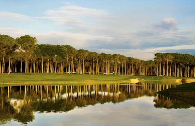 Carya GC: primeiro torneio de golfe profissional do mundo jgoado de domingo a quarta-feira