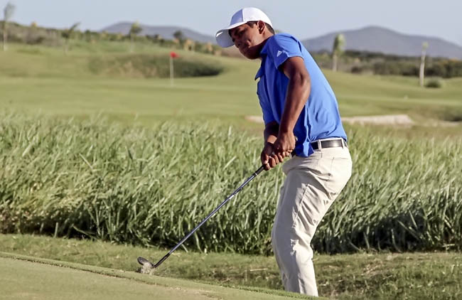 Herik Machado: cinco birdies na estreia para abrir duas de vantagem no Brasileiro Juvenil de golfe