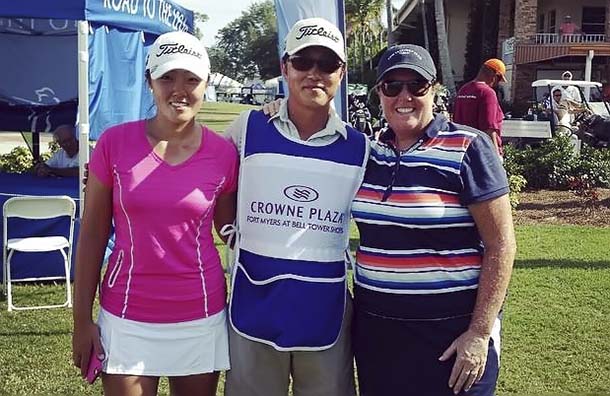 Luciane, o pai-caddie e Meg Mallon: dia horrível de golfe, mas inesquecível pela parceira