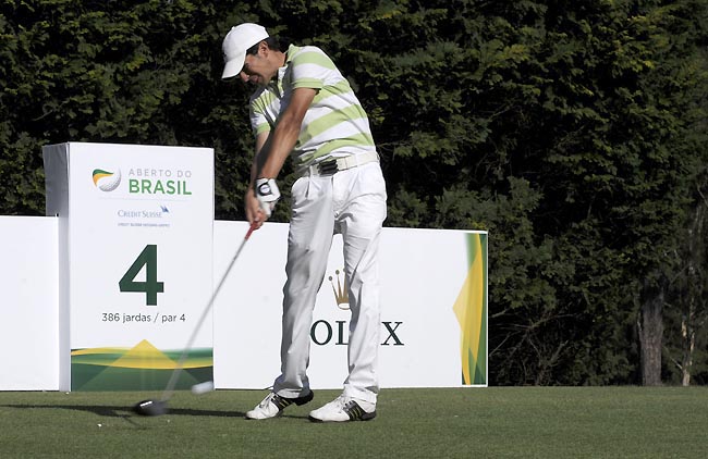    JP: eagle no 18 para passar o corte, depois de 17 buracos sem um único birdie