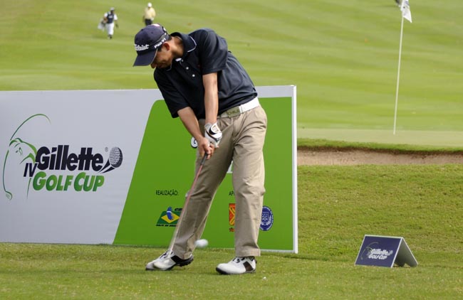 Cerda: chileno está uma tacada na frente de dois golfistas brasileiros