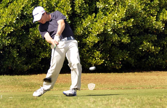    Carmignani bate driver no tee do 7: vitória por duas tacadas na quinta etapa da Ricardo Rossi