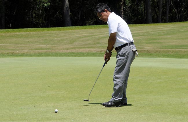    Yoshiura:vitória de ponta a ponta no torneio de golfe do Lago Azul