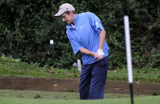    Pepê: muita calma nessa chuva para não só manter como ampliar a liderança no golfe no SFGC