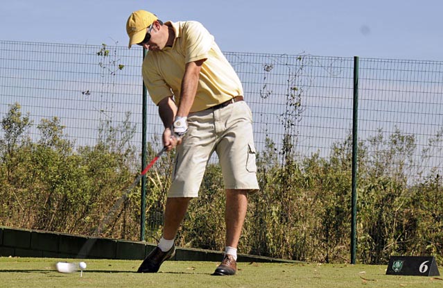   Rodrigo Diniz, o Gogo: único a jogar duas voltas abaixo do par no torneio de golfe no Alphaville