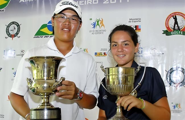 Gustavo e Paloma: vencendo o Campeonato Brasileiro Juvenil de Golfe, em Porto Alegre