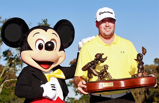    Garrigus vence torneio de golfe na Disney, depois de se desitoxicar: ah, se o MIckey soubesse!