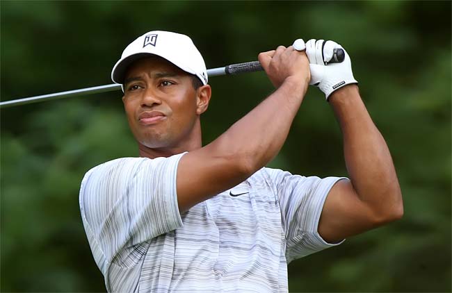    Tiger Woods fecha novo contrato de patrocínio: pomada japonesa contra dores musculares