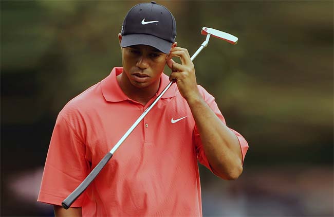 Tiger Woods: acessos de raiva e comportamento incompatível com o golfe