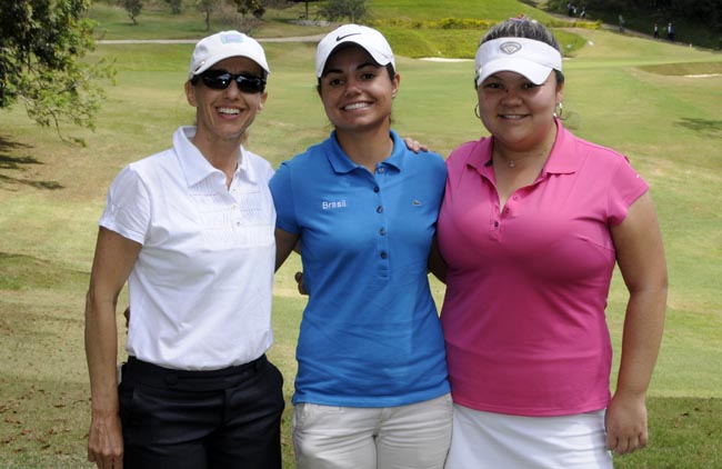  Andrea Arruda, Nathalie Silva e Carla Ziliotto jogaram golfe juntas nesta quinta. Veja álbum de fotos