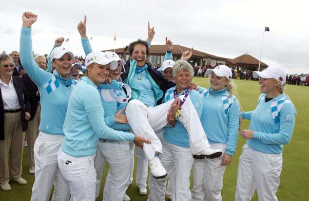 Grã Bretanha e Irlanda comemomoram título do golfe feminino amador por equipes contra os EUA