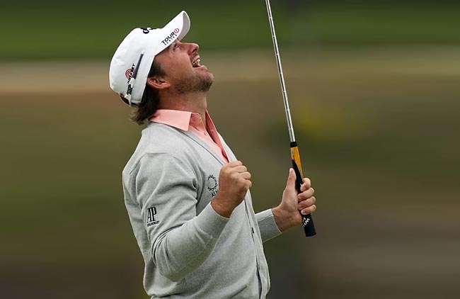 McDowell: comemorando o final de dois anos de jejum e dando um salto no ranking mundial de golfe