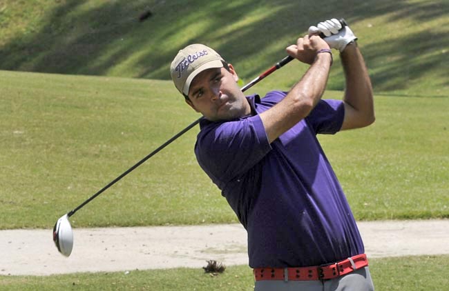 Garcia: golfista argenino estria com seis birdies, numa volta sem erros, para liderar por duas