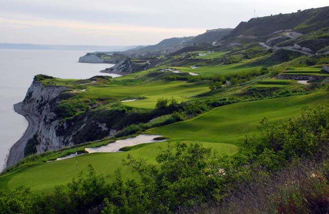 Campo de golfe do Thracian Cliffs, em Kavarna, na Bulgária: a Pebble Beach da Europa