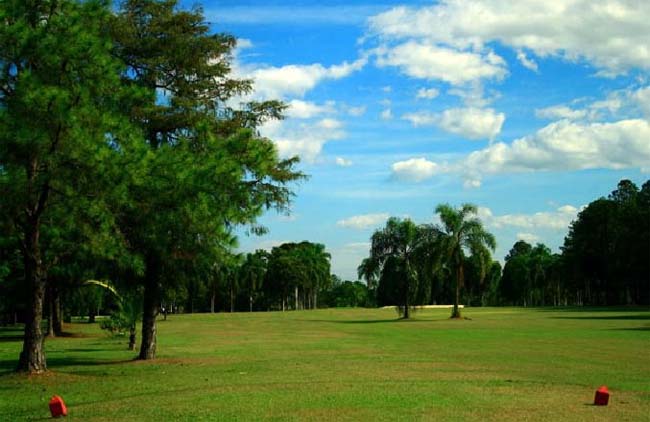 Buraco 9 do campo dos 500: golfe de primeira qualidade no interior paulista, em meio à história