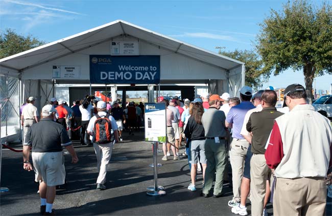    Demo Day: prévia da feira reuniu milhares de profissionais para testar lançamentos de tacos e bolas de golfe