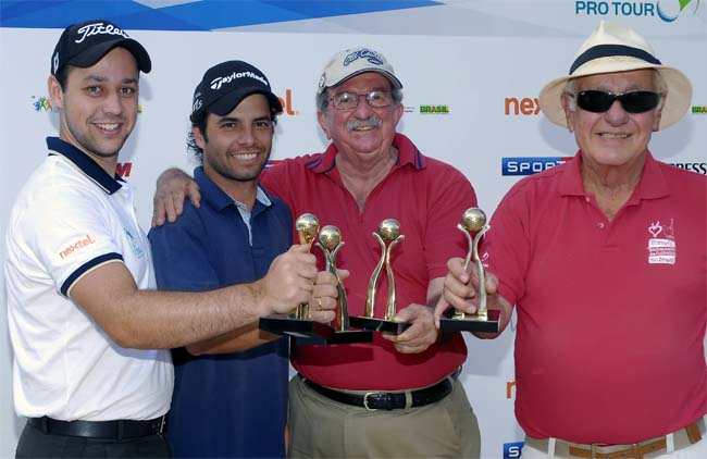 Equipe cEquipe campeã: festa de encerramento do torneio de golfe profissional no Distrito Federalampeã: festa de encerramento do torneio profissional no Distrito Federal