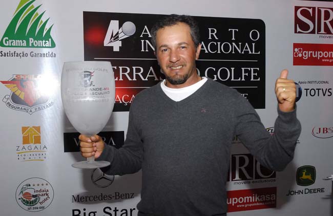 Marcos Silva: campeão de ponta a potna do torneio de golfe do Mato Grosso do Sul