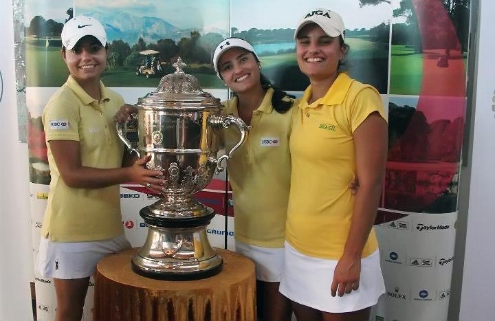 Brasileiras com o Troféu Espírito Santo: sonho ainda distante para o atual estágio do golfe feminino do país