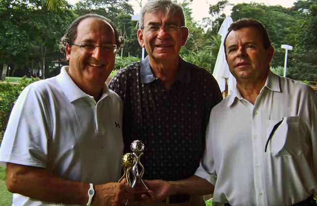   Pedone e Osmar: dobradinha da equipe de golfe do Clube de Campo para liderar Interclubes